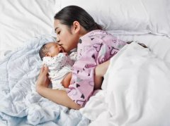 纯母乳喂养，为什么对中国妈妈这么难？这一场研讨会，吸引国际IBCLC专家齐聚
