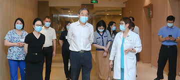 重庆市卫生健康委员会领导莅临我院调研指导